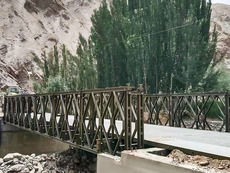 CB 100 Bailey Bridge Double-Row Single-Layer Painted Bailey Bridge