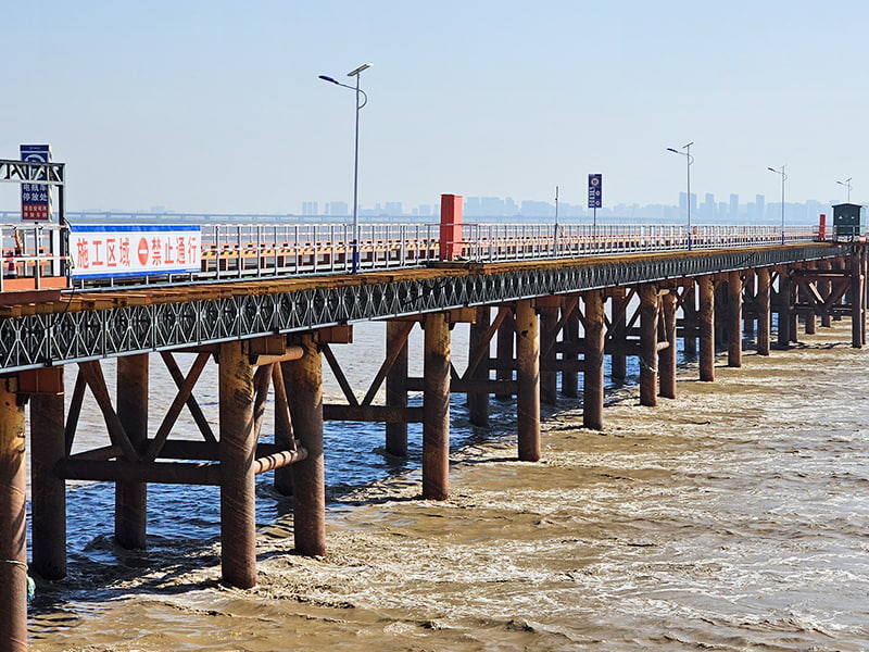 Galvanized Construction Platforms for Bridges